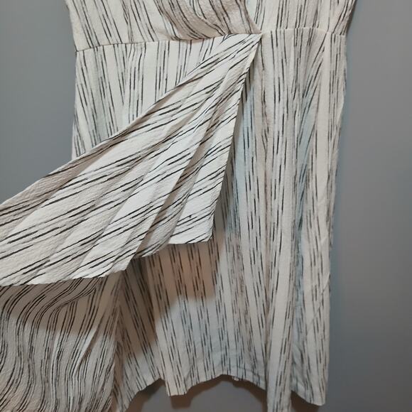 Calvin Klein Striped Dress Womens Size 10 Black Cream White Sleeveless Faux Wrap - Picture 4 of 8